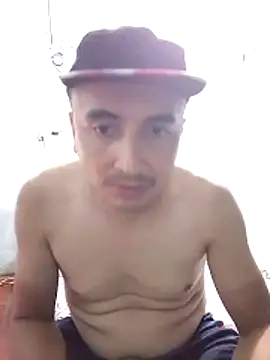 miroqui143 online show from October 14, 11:45 pm