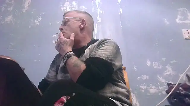 hefin18 online show from December 3, 10:05 pm