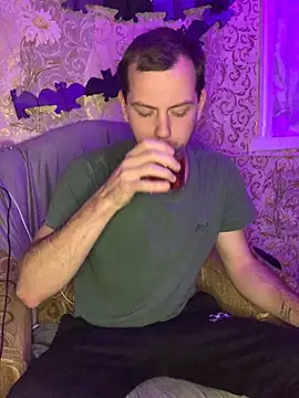 sal0mka online show from November 6, 9:40 pm