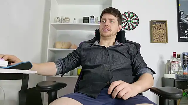 aaron nvk online show from October 16, 7:44 pm