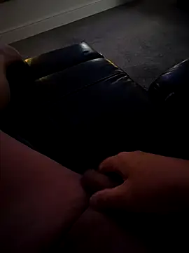 Oorse1966 online show from April 15, 9:26 pm