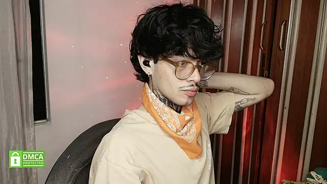 Mihail leroy online show from February 18, 2:21 am