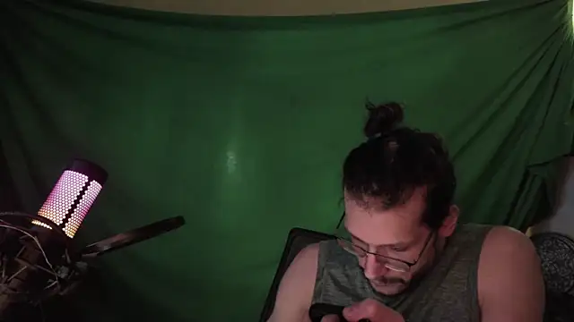 MasterDaddyCool online show from January 8, 6:57 pm