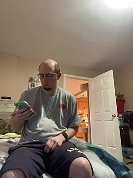 Travis746 online show from April 10, 6:48 pm