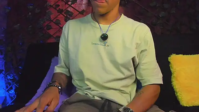 dreyk20 online show from February 25, 8:43 pm