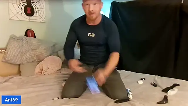 AntMeich6969 online show from October 18, 5:01 am