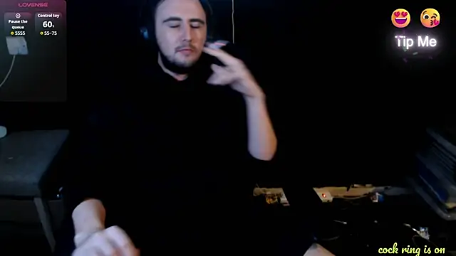 cjhouse96 online show from October 19, 12:52 pm