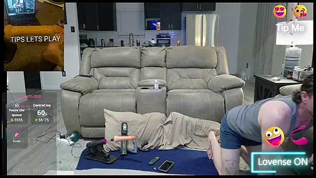 danoo84 online show from October 12, 5:12 am