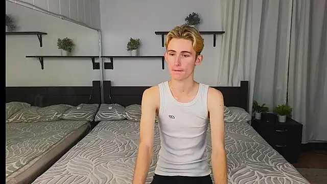 tommy XXX online show from September 23, 5:56 pm