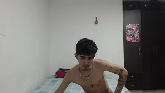 nextboywell1 online show from November 22, 9:14 pm