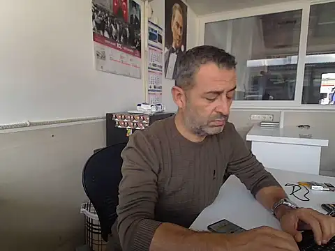 rafasilva3535 online show from October 4, 11:48 am