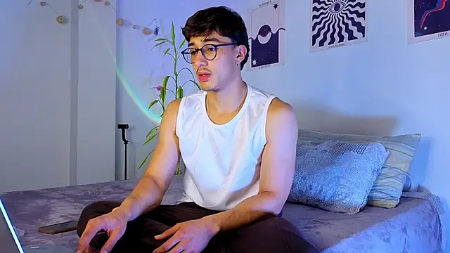 LatinReall online show from September 18, 12:12 am