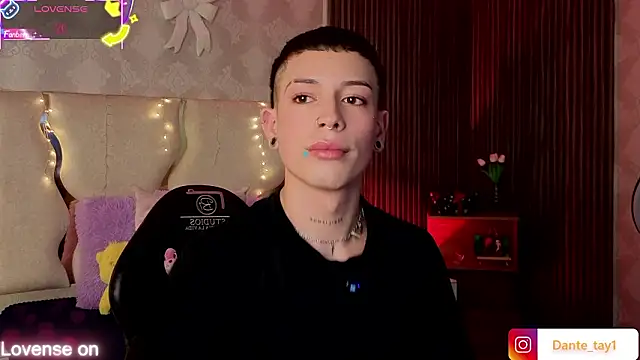 boyfox tay online show from February 25, 7:37 pm