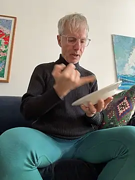 SexyLeon8 online show from January 8, 9:58 am