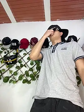 Themasterhades 777 online show from April 5, 10:28 pm