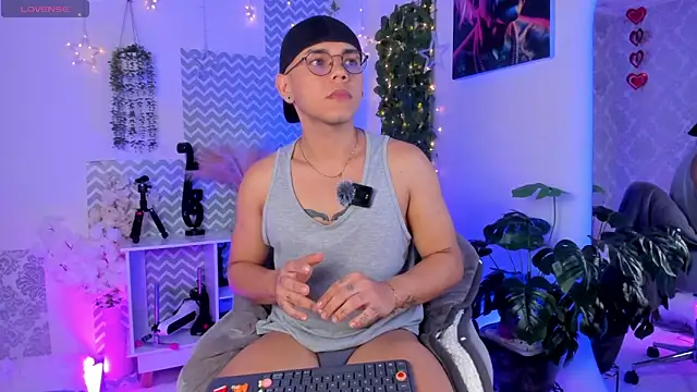 jhosepMoreno online show from April 20, 3:03 pm