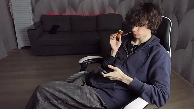 Edvard Blare online show from October 5, 1:37 pm