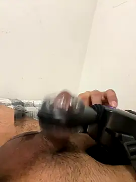 dennisgym545 online show from December 4, 1:29 pm