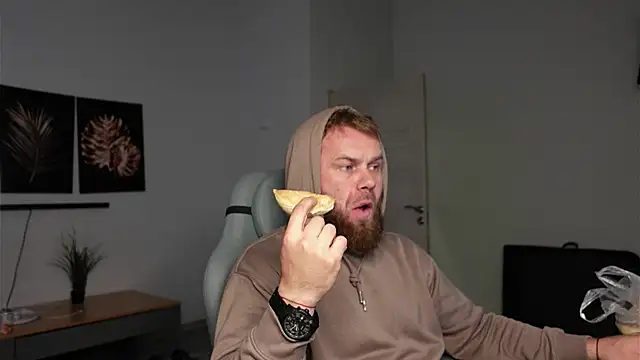 Stewart Barnz online show from October 15, 6:43 am