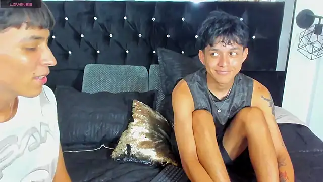 Snapshot of Sebas_cat chatting on October 3, 2:49 am Sebas cat online show from October 3, 2:49 am