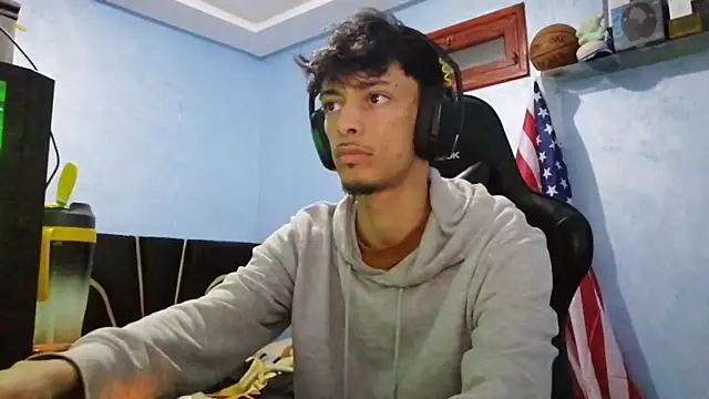 Dark DesireX online show from February 11, 10:15 pm