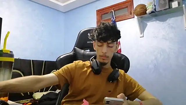 Dark DesireX online show from October 16, 9:34 pm