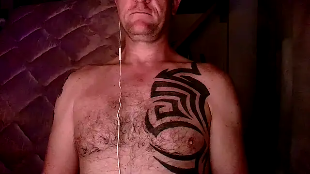 Yournaughty online show from November 25, 6:15 am