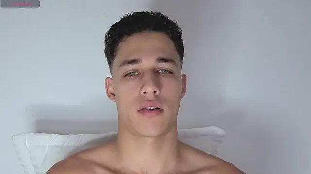 Snapshot of orionblaze69_ chatting on October 4, 3:33 am orionblaze69 online show from October 4, 3:33 am