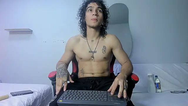 JackesTaylor online show from April 27, 5:26 am