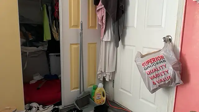 kSwisssxxx online show from October 16, 8:17 pm