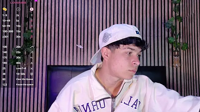 Felipe boy1 online show from September 24, 3:28 am