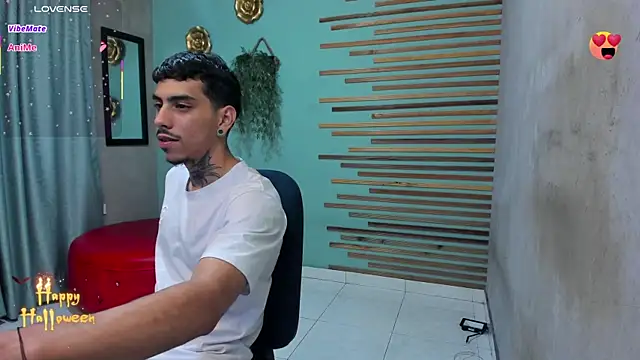 jharol cardonaa online show from October 18, 1:43 am