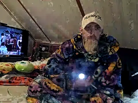 thejuicybacon online show from November 25, 11:12 am