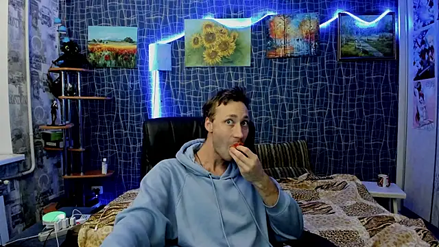 CuteBoy228 online show from December 13, 8:26 pm