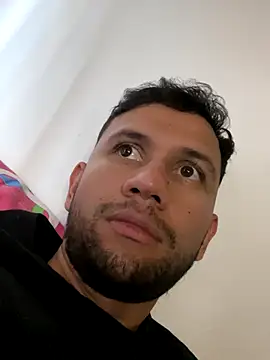 Michaell Spinelly online show from October 15, 5:20 pm