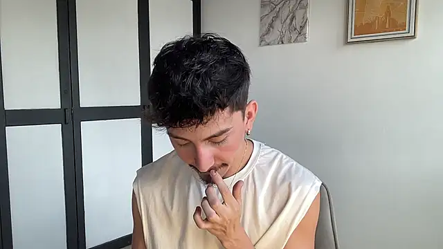 sweettaaron01 online show from February 17, 6:40 pm