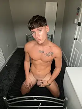 naughtyboy0124 online show from October 1, 2:43 pm