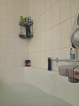 momo1990x online show from November 26, 6:44 pm