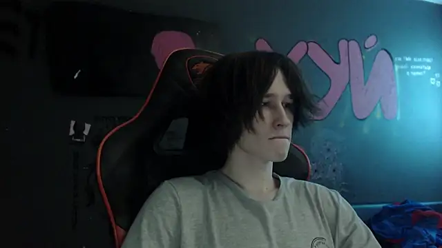 min1pekka online show from November 26, 2:36 am