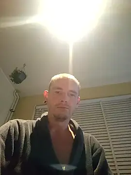 piercingpik online show from January 7, 10:59 pm