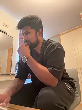 Snapshot of CrazyShashank chatting on September 21, 3:34 pm CrazyShashank online show from September 21, 3:34 pm