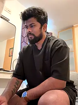 Snapshot of CrazyShashank chatting on October 3, 9:36 am CrazyShashank online show from October 3, 9:36 am