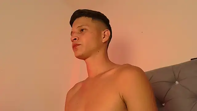 Twinkcock22 online show from October 3, 4:17 am