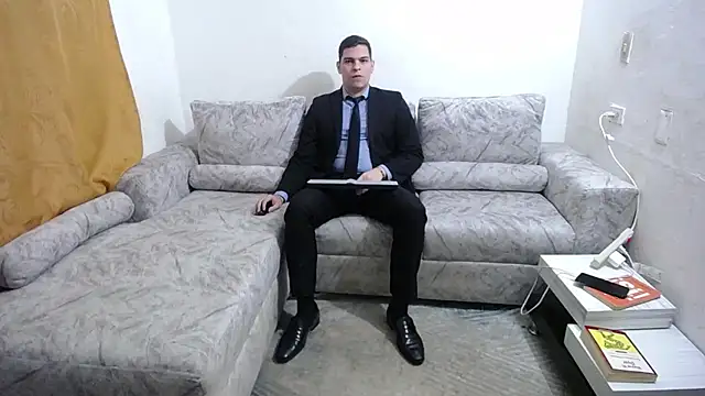 Victor Maitland online show from October 13, 4:07 am