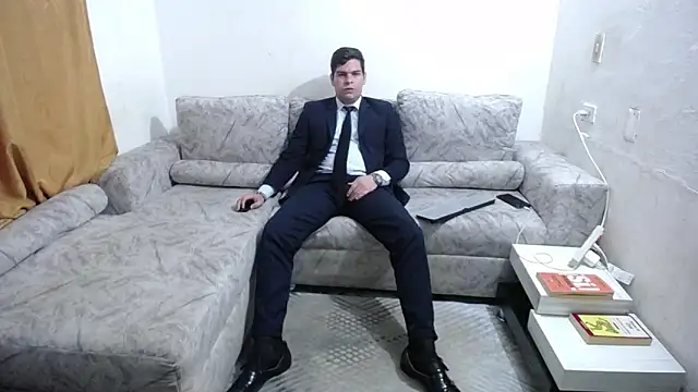 Victor Maitland online show from March 13, 4:09 am