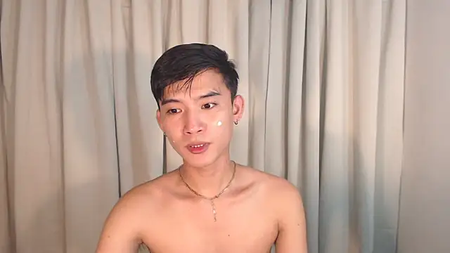 Snapshot of asian_dai chatting on September 22, 4:56 am asian dai online show from September 22, 4:56 am