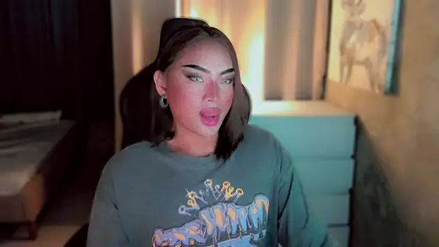 kaicromwell  online show from November 18, 6:50 am