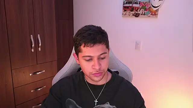 domsantiago  online show from November 11, 2:38 am