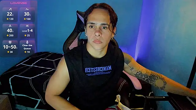 Snapshot of Maximiliano_scoott__ chatting on October 7, 8:02 pm Maximiliano scoott online show from October 7, 8:02 pm