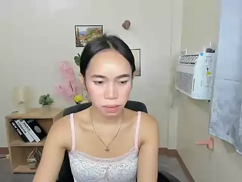 Shindoll online show from October 9, 1:49 pm